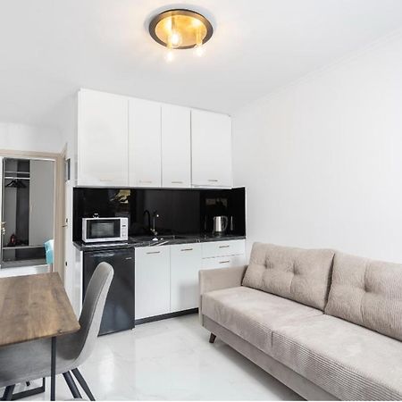 Victory Vip Apartments Kallithea  Bagian luar foto