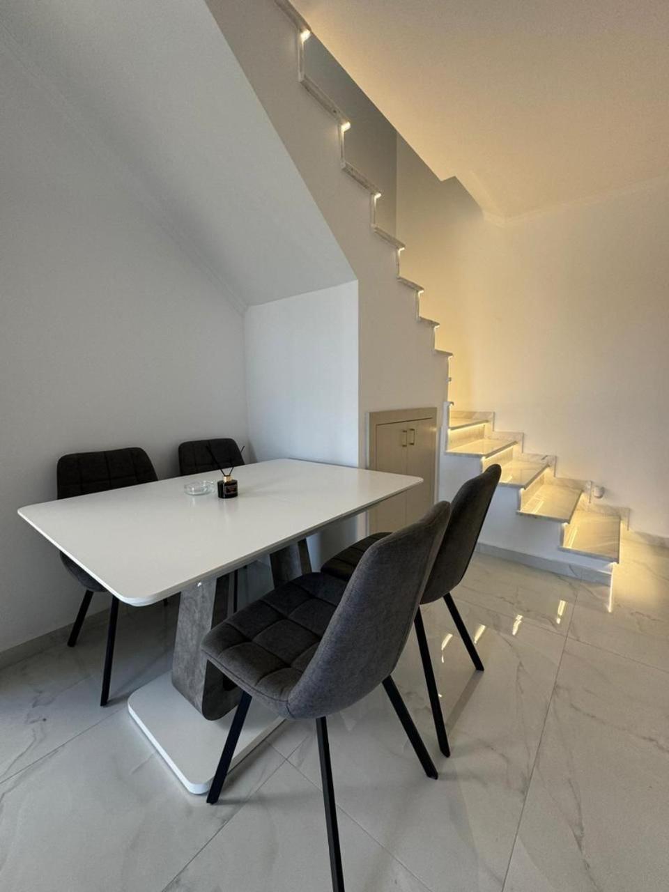 Victory Vip Apartments Kallithea  Bagian luar foto